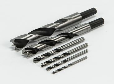 Bradポイント柔らかい木/懸命に木/合板のための木製の穴あけ工具のまっすぐなすね